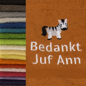 oranje handdoek geborduurd voor juf ann met zebra